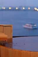 Yokohama Minamimirai Manyo-Club