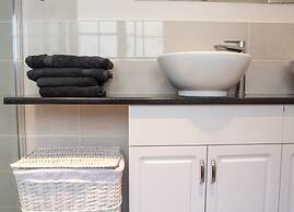 City Center Quiet Hidden gem