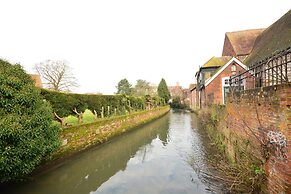 City Center Quiet Hidden gem