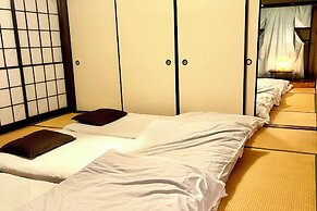 Mitsuba House