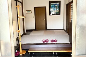 Mitsuba House