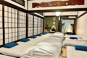 Mitsuba House