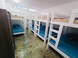 Tropical Vibes Inn Siargao