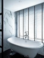 Glory Boutique Suite