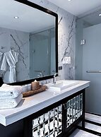 Glory Boutique Suite