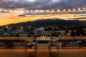 Glory Boutique Suite