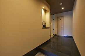 Rinn Shirakawa South