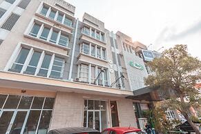 OYO 2364 Cempaka Harapan Indah