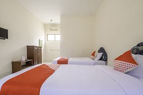 Super OYO 2346 Hotel Padjadjaran 1