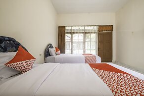 Super OYO 2346 Hotel Padjadjaran 1