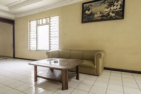 Super OYO 2346 Hotel Padjadjaran 1