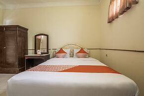Super OYO 2346 Hotel Padjadjaran 1