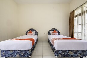 Super OYO 2346 Hotel Padjadjaran 1