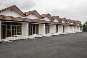 Super OYO 2346 Hotel Padjadjaran 1