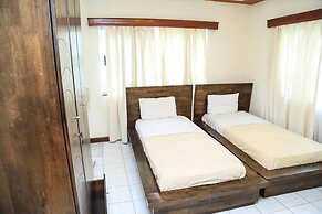 Hillview Apartments