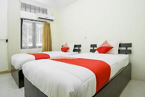 OYO 2319 Tengkawang Residence