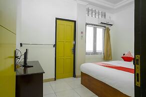 OYO 2319 Tengkawang Residence