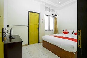 OYO 2319 Tengkawang Residence