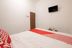 OYO 2394 Hotel Brosta