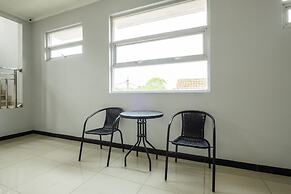 OYO 2405 The Karins Guesthouse Syariah