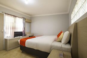 OYO 2405 The Karins Guesthouse Syariah
