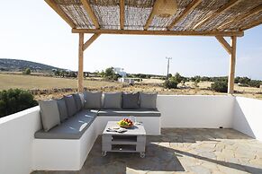 Paros King Luxury Apartments