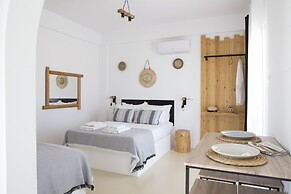 Paros King Luxury Apartments