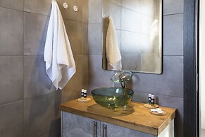 Paros King Luxury Apartments