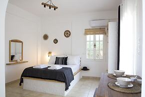 Paros King Luxury Apartments