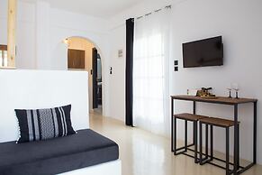 Paros King Luxury Apartments