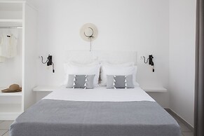 Paros King Luxury Apartments