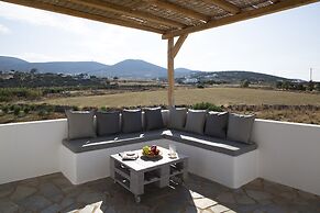Paros King Luxury Apartments