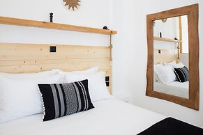 Paros King Luxury Apartments