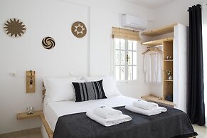 Paros King Luxury Apartments