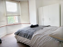 20 Forest Drive West Apartments