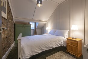 Talbot House & Georgian Apartments