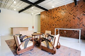 Super OYO Collection O 2383 Andongkoe 64 Salatiga