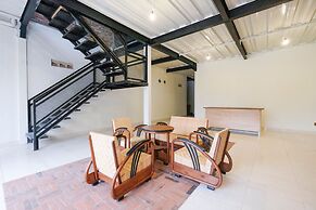 Super OYO Collection O 2383 Andongkoe 64 Salatiga