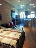 Kaeli's Caribbean Studios