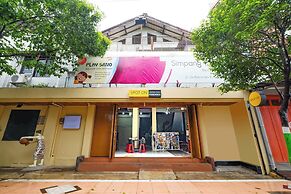 OYO 2240 Simpang Tujuh Residence