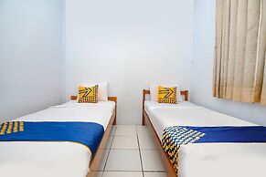 OYO 2240 Simpang Tujuh Residence