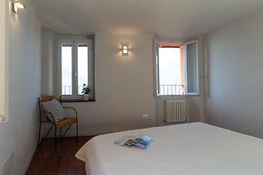 Mamma Ciccia Holiday Home - La Tour Orange Varenna