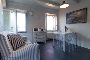 Mamma Ciccia Holiday Home - La Tour Orange Varenna