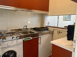 Mamma Ciccia Holiday Home - Front Lake Apartment, beach and swimming p