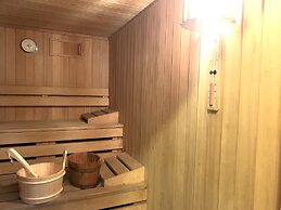 Mamma Ciccia Holiday Home - Front Lake Apartment, beach and swimming p