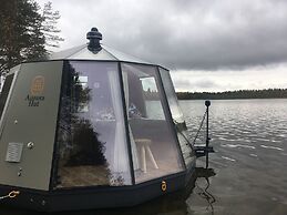 SnowLounge AuroraHut GlasIgloos IceHotel