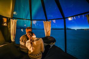 SnowLounge AuroraHut GlasIgloos IceHotel