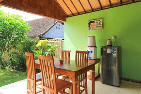 Kompyang Rai Guest House