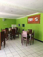 Hotel Trias Parangtritis