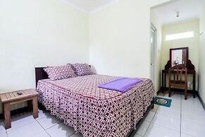 Rock Garden Homestay & Resto